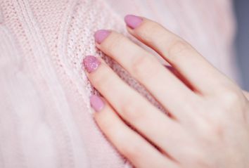 beauty-tips-for-beautiful-hands-strong-nails
